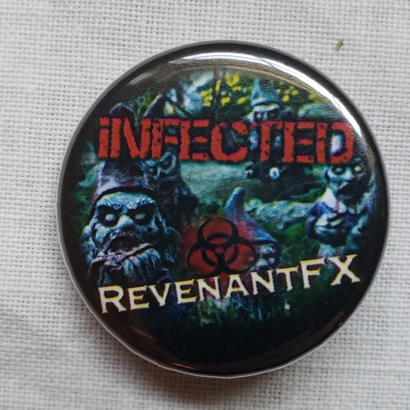 Comic Con promo buttons/ pins - Picture 5 of 6